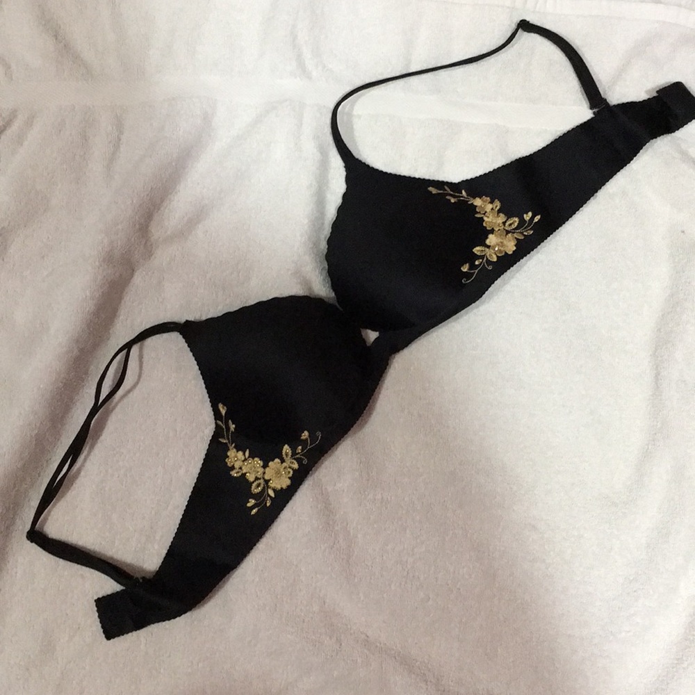Victoria Secret Angels Secret Embrace Bra 32B
